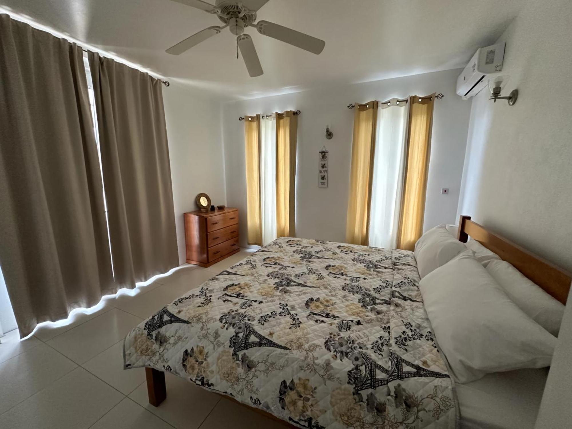 Eldorado Guesthouse & Car Rental Roseau Bilik gambar