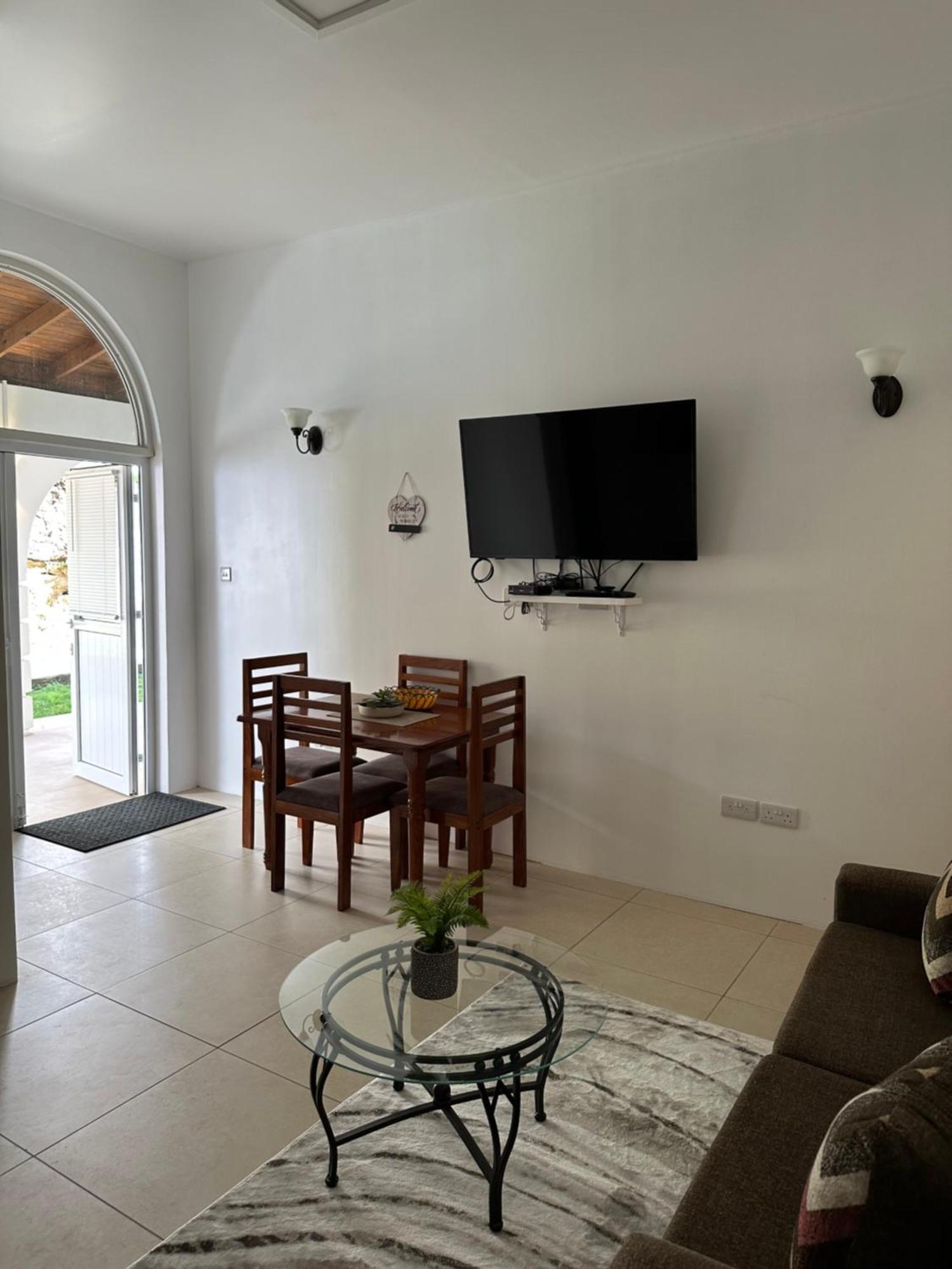 Eldorado Guesthouse & Car Rental Roseau Luaran gambar
