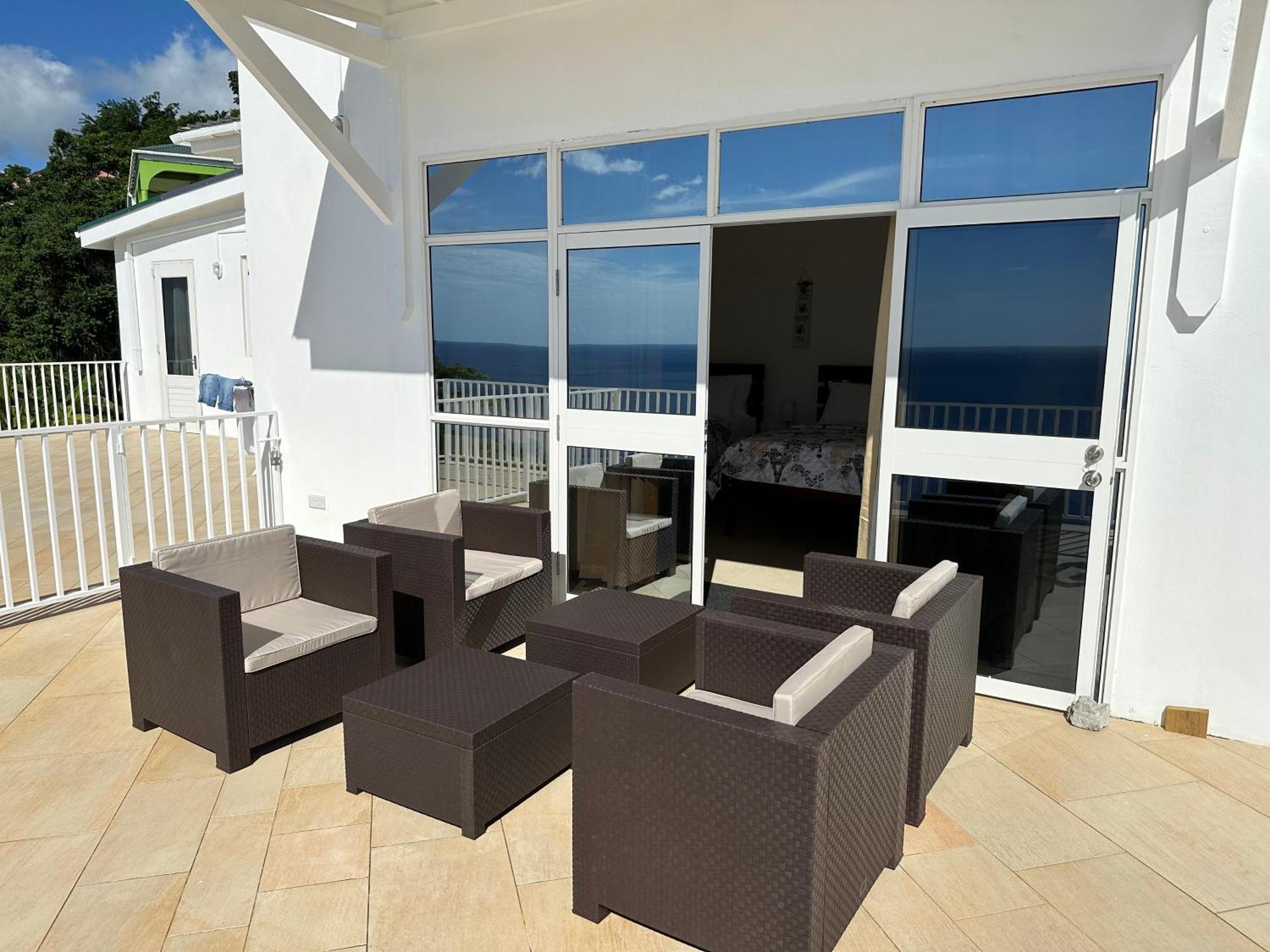 Eldorado Guesthouse & Car Rental Roseau Bilik gambar