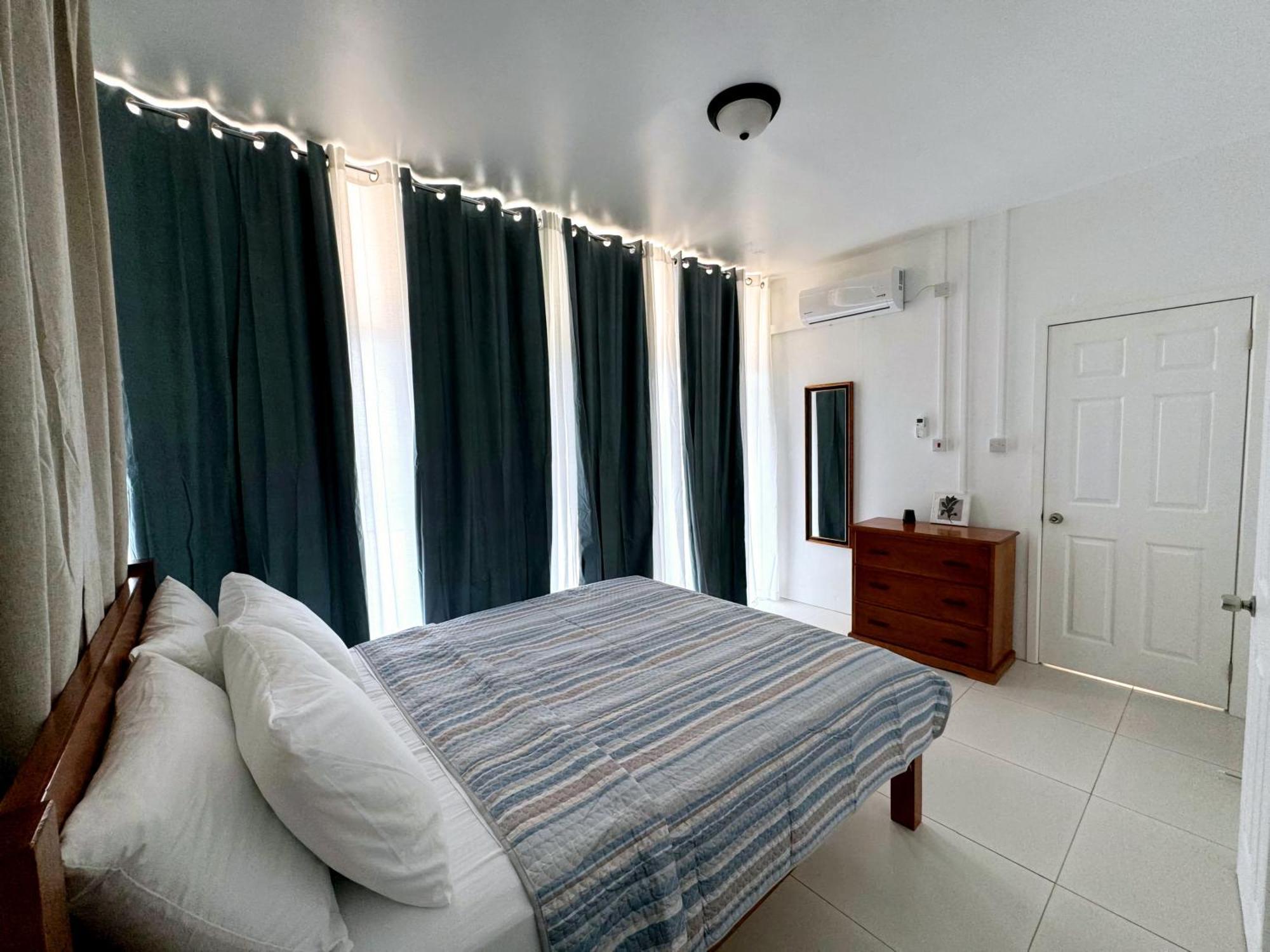 Eldorado Guesthouse & Car Rental Roseau Bilik gambar
